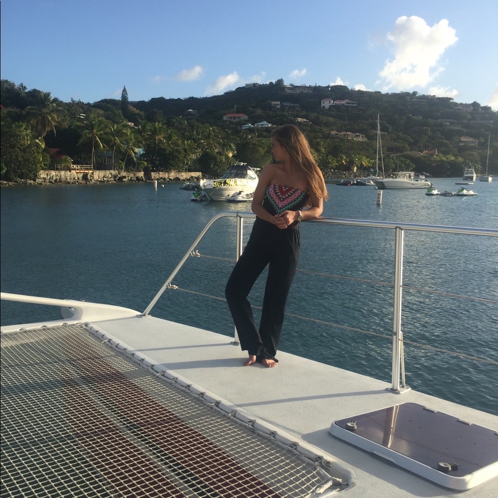 Meet your Posher, Whitney